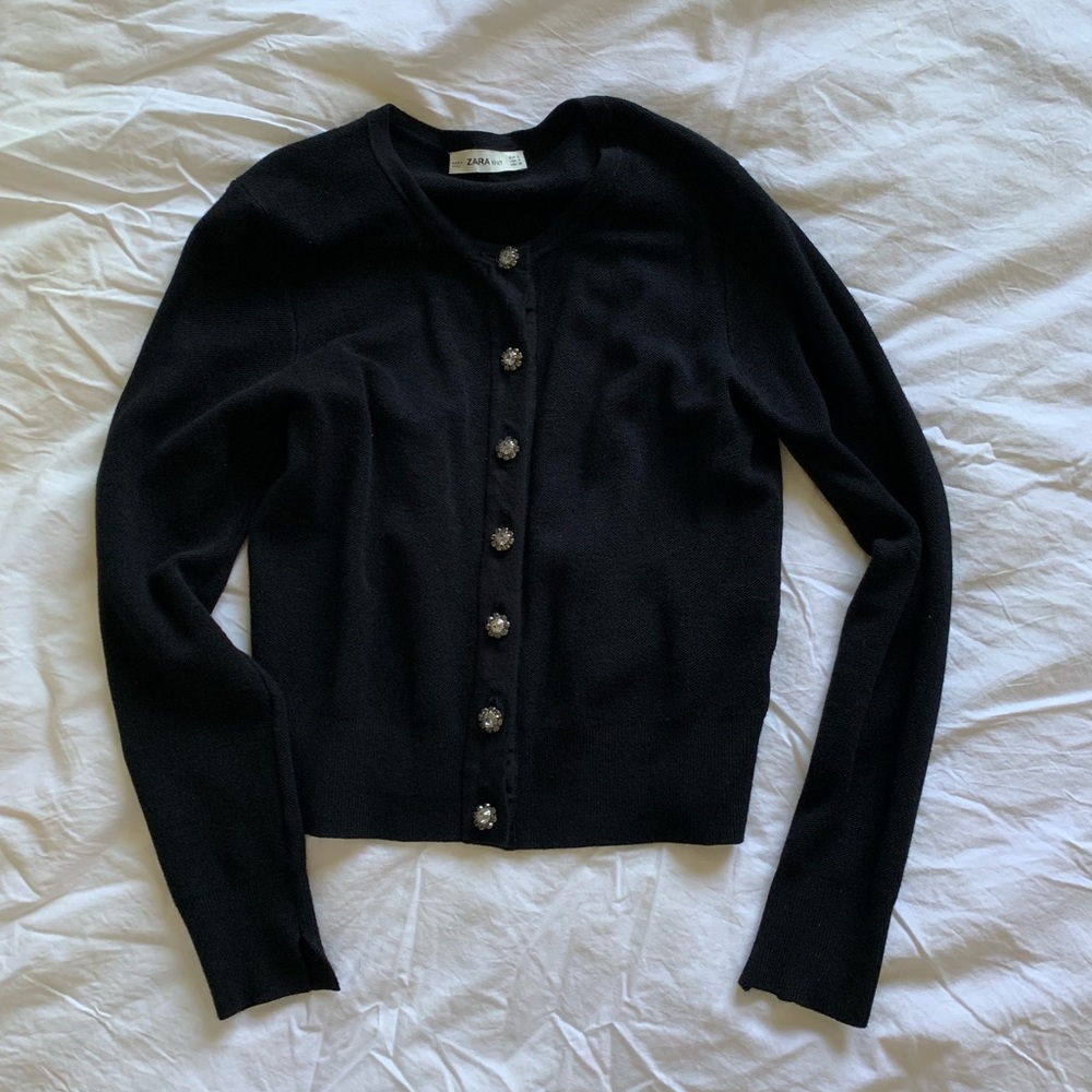 Classic cardigan in black